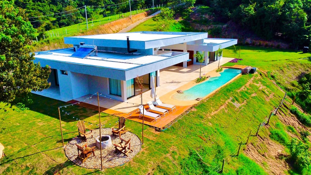 Vista aérea da propriedade privativa na Serra da Mantiqueira
